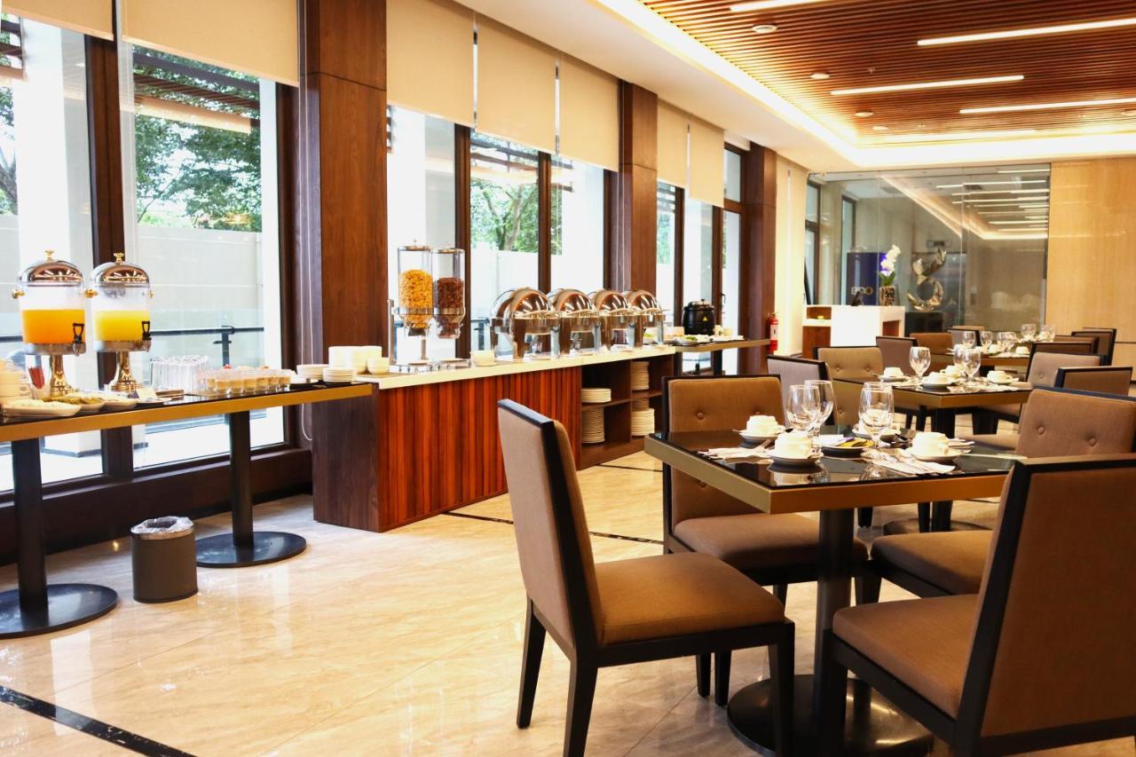 Hotel Casiana & Events Center Tagaytay Managed By Hii Tagaytay City Exterior foto